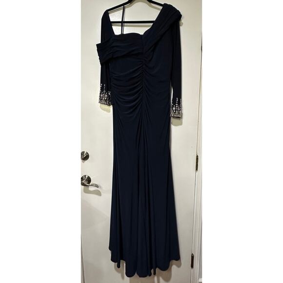 Mac Duggal Beaded Cuff Drop Shoulder Faux Wrap Long Navy Gown Size 14 NWT #12231 - Picture 10 of 15